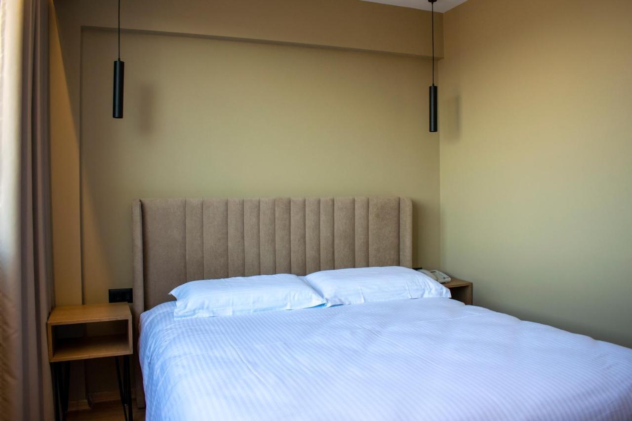 Bocca Hotel Корча Екстер'єр фото