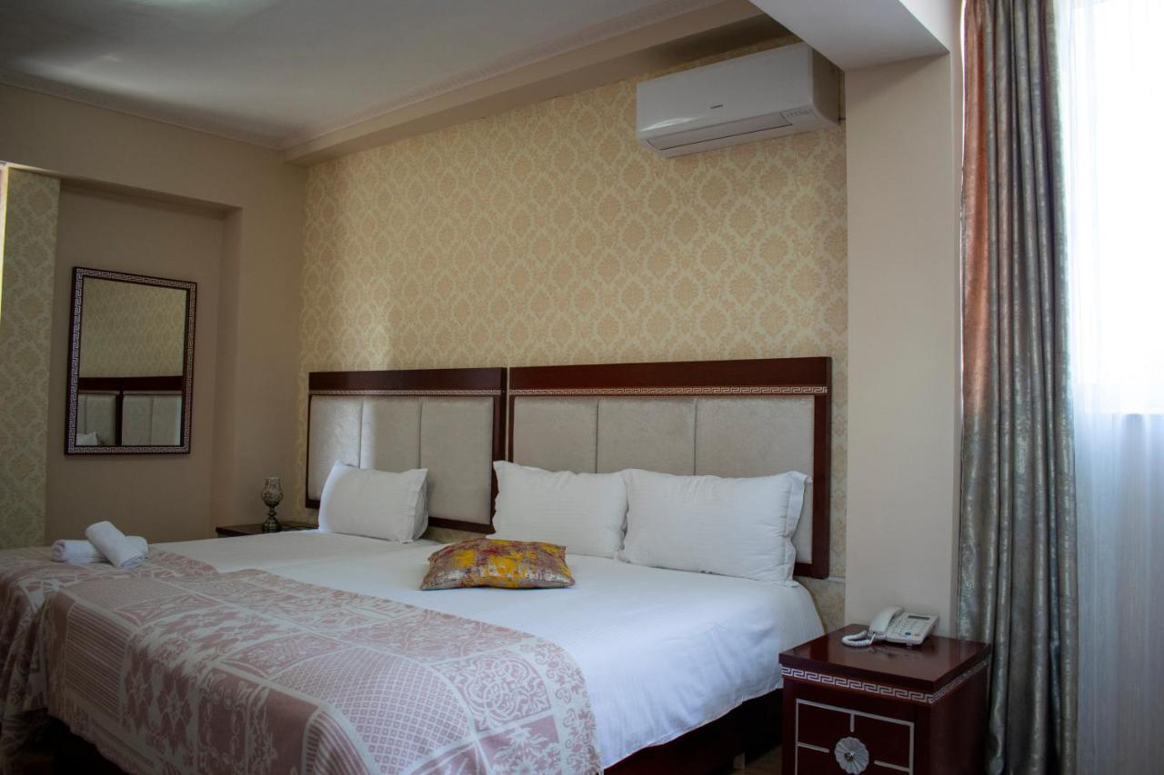 Bocca Hotel Корча Екстер'єр фото