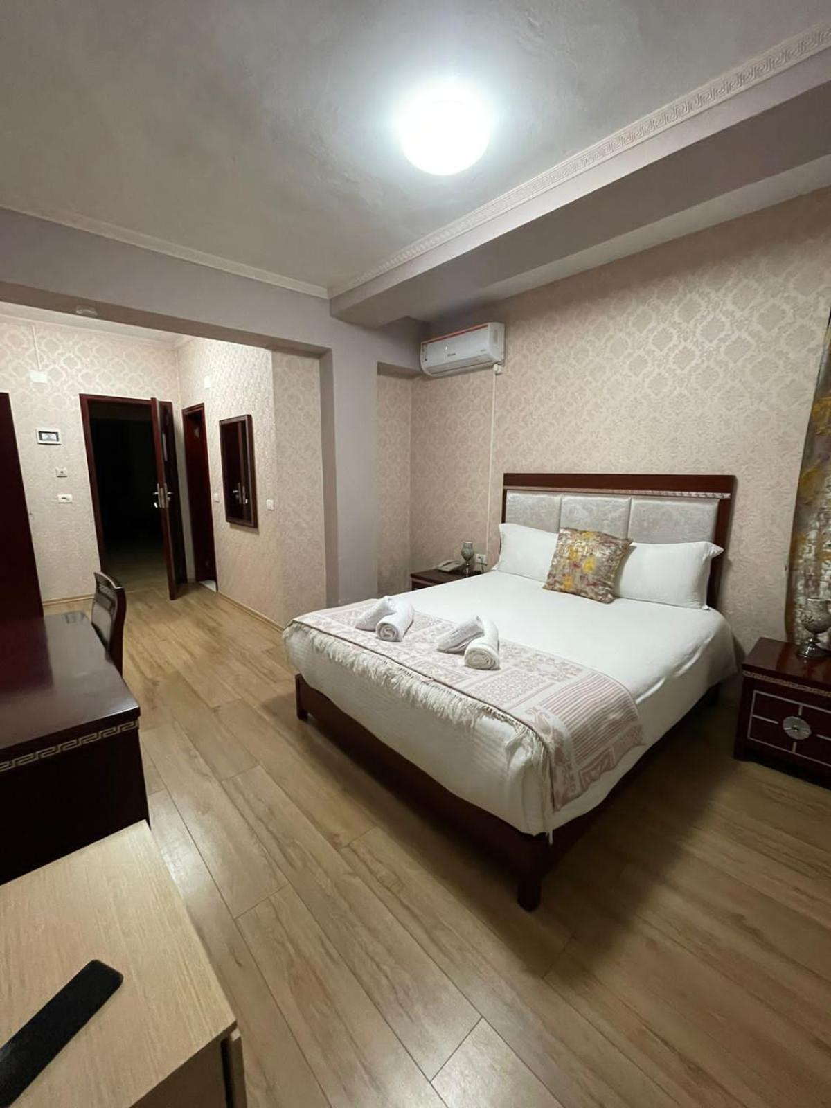 Bocca Hotel Корча Екстер'єр фото